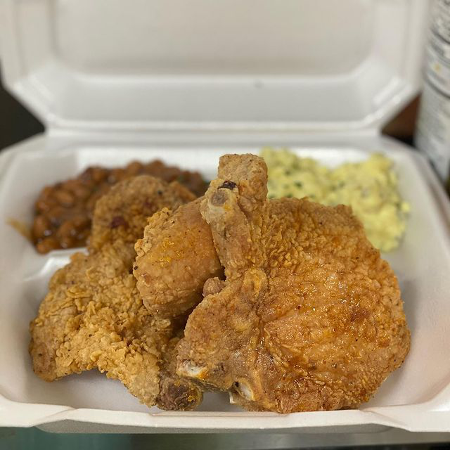 Memphis Style Wingz & Thingz
